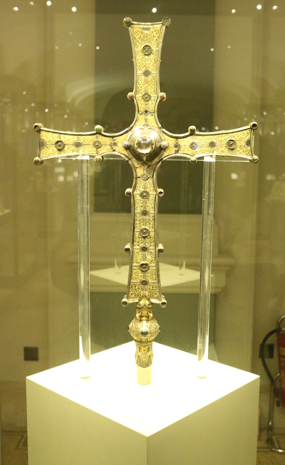 Cross of Cong
